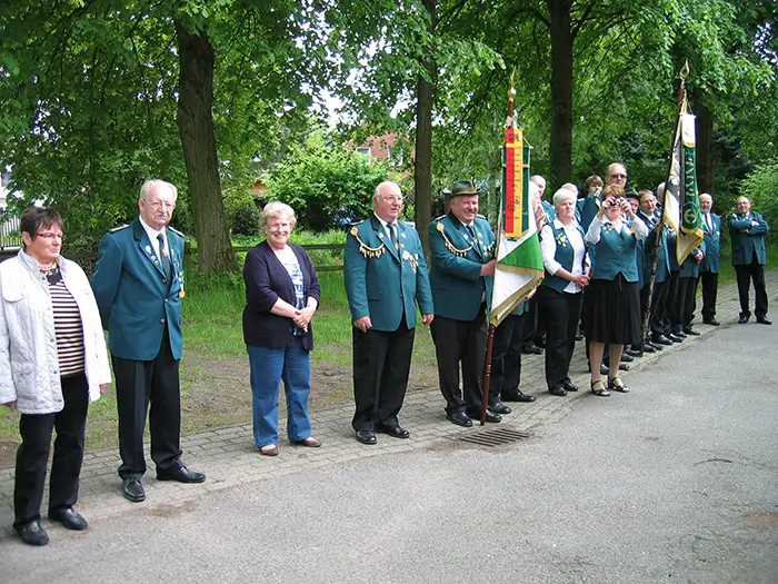 Antreten zur Proklamation des Kinderkönigs