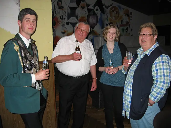 gemütliches Beisammensein auf der Feier