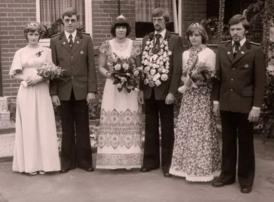 König Hans Lübke mit Hofstaat