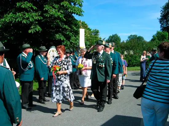 Ausholen Königin