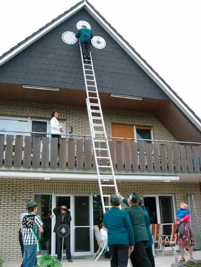 Anbringen neue Scheibe